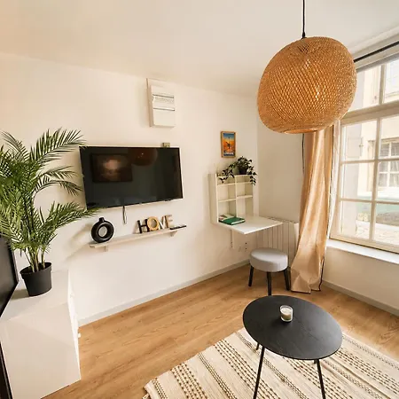 L'instant Saint-epvre Charm & Old Town Daire *